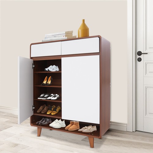 Ventilated floor standing shoe - standing,